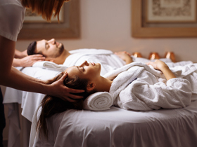 Couples massage